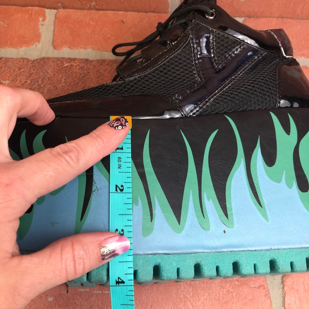 QOSMO Lo Black Heat - Mesh Black w Blue Flame - Picture 11 of 12